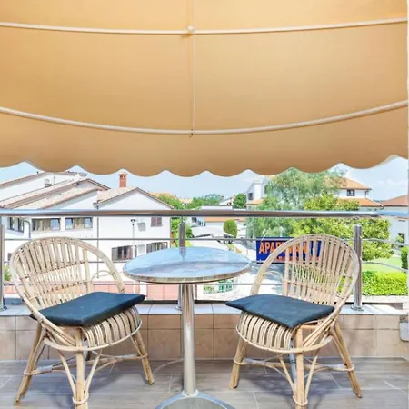 Manda - One Bedroom With Terrace A1 法扎纳