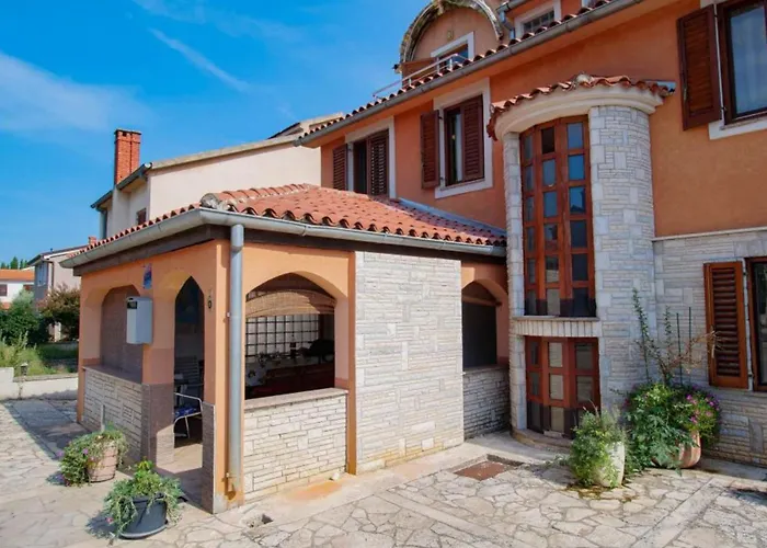 Manda - One Bedroom With Terrace A1